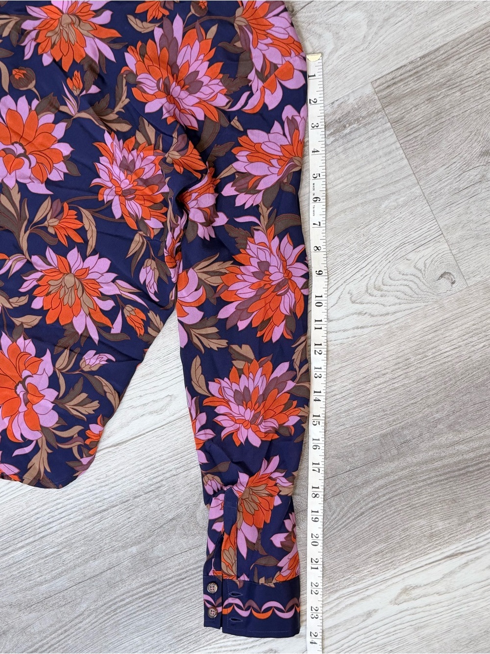 Anthropologie Maeve Paradigm Silk Buttondown Floral Blouse Navy Multi Size 8 NWT - Picture 16 of 16